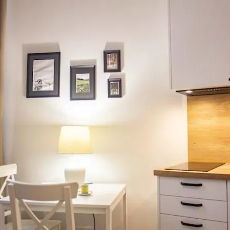 Nowoczesne W сentrum Appartement Warschau